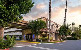 Holiday Inn Express Simi Valley By Ihg